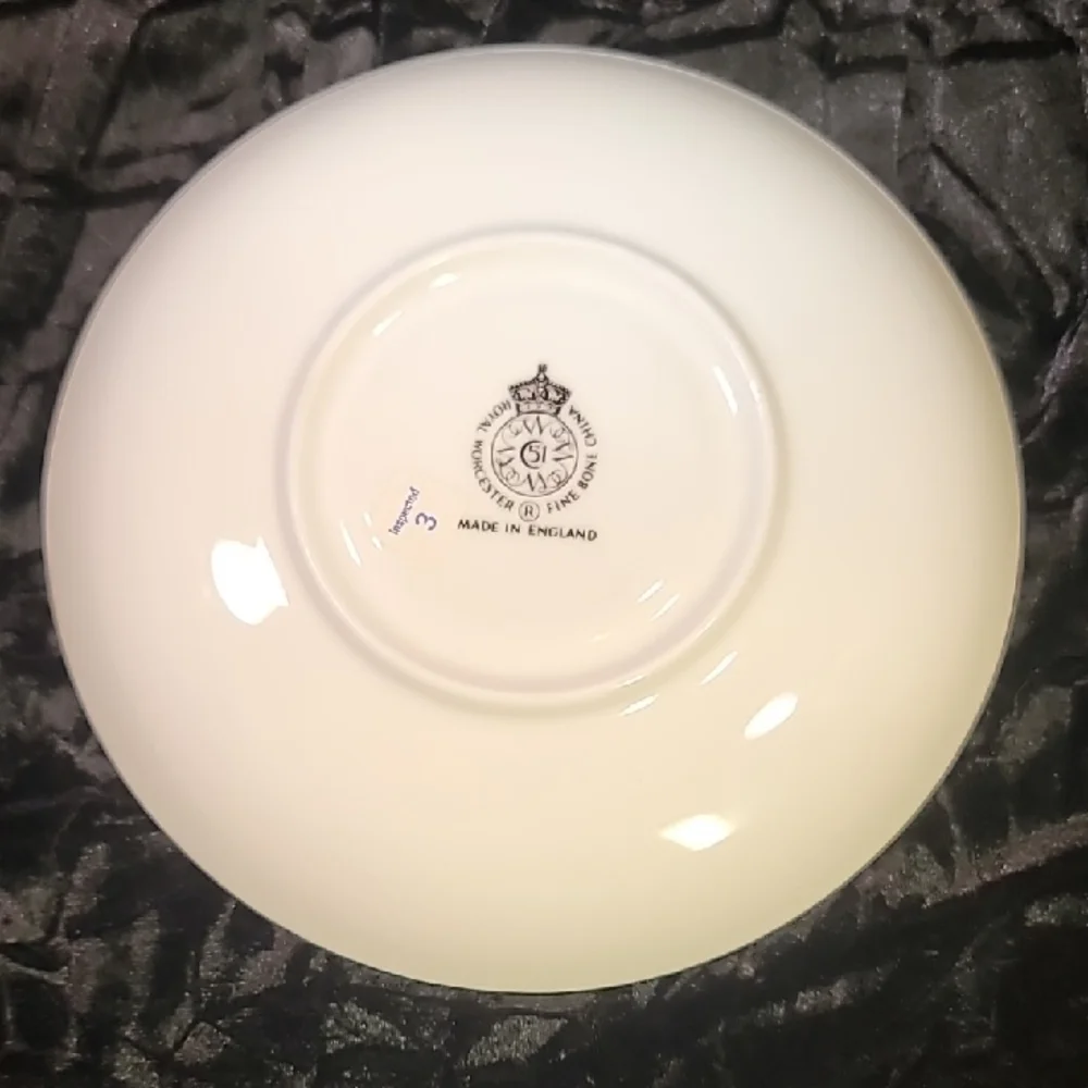 0793. Royal Worcester ~ Cream & Gold ~ Fishing Motif ~ VIP ~Tea Cup Set ~ GIFT?